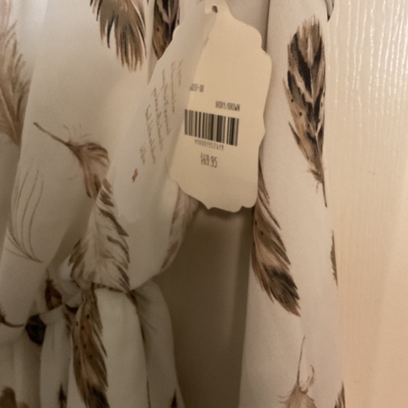 🪶NWT Altar’d State Ivory/Brown Feather 🪶 Romper 🪶 - Picture 5 of 8